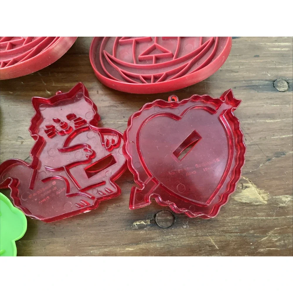 Vintage Holiday Cookie Cutters Set 10 Halloween Valentines Easter Birthday Xmas